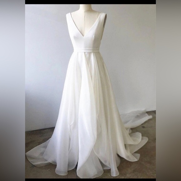 etsy Dresses & Skirts - Wedding Dress !!! Never used!!!! It’s not like new!! It’s new